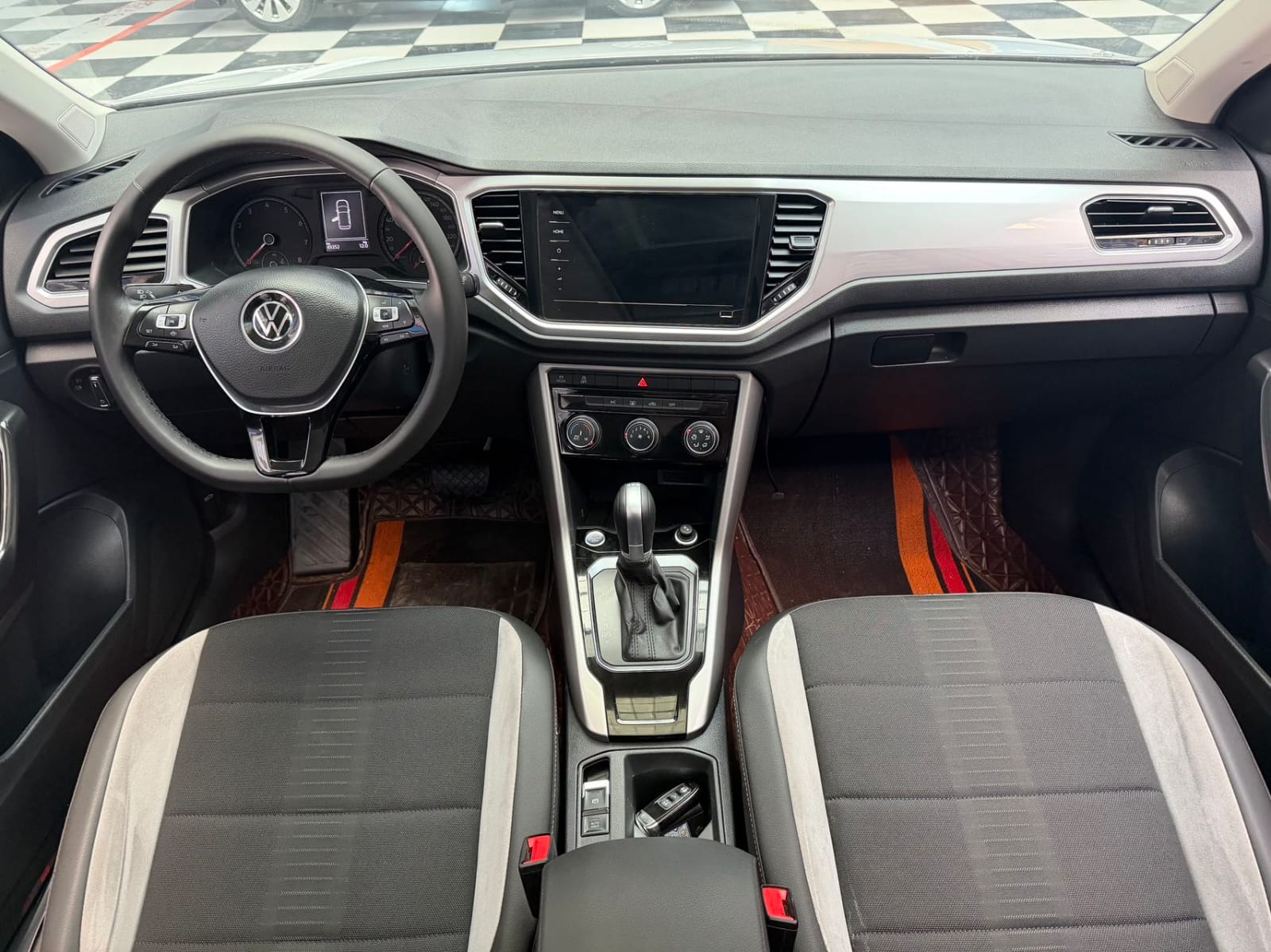 Volkswagen T-Roc 280TSI