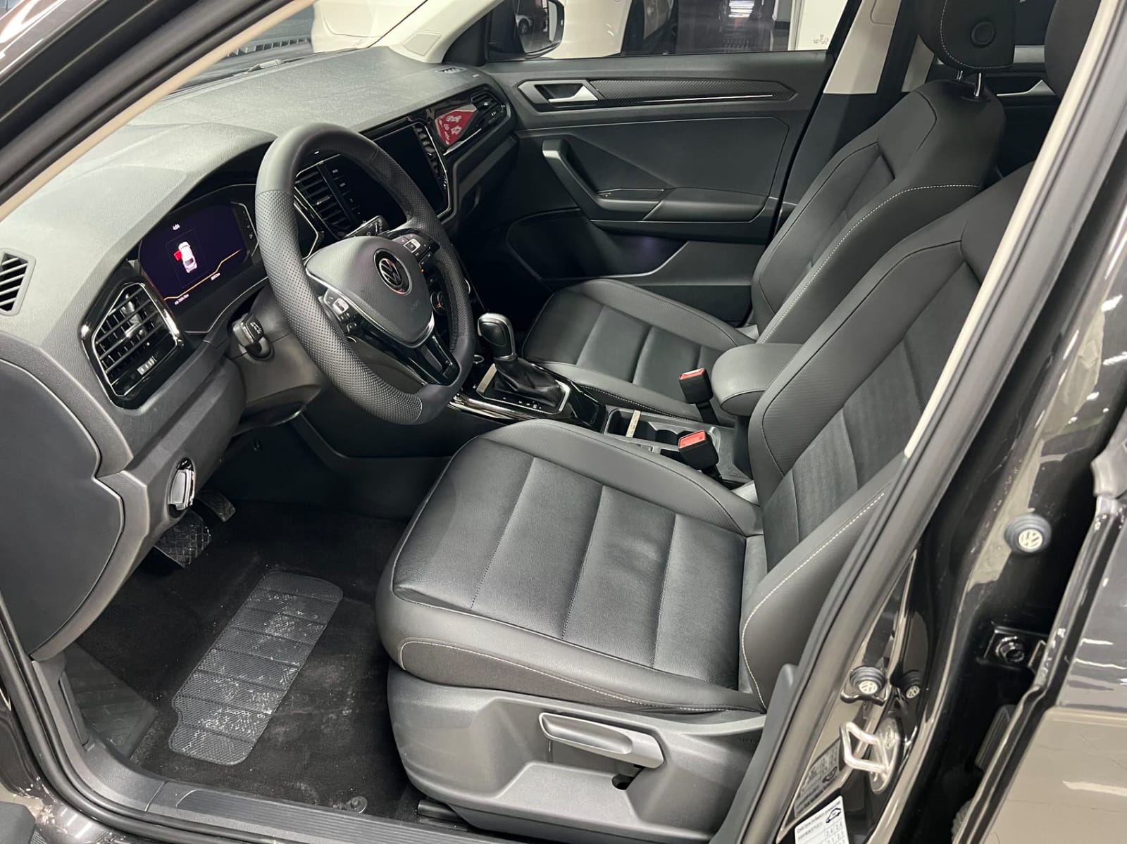 Volkswagen T-Roc 280TSI DSG Enjoy Plus