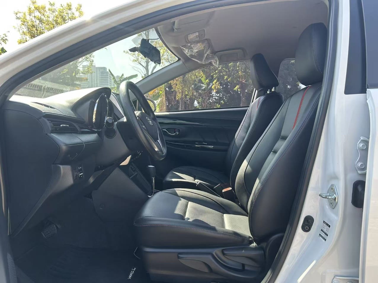 Toyota Yaris L 1.5L Luxury Plus