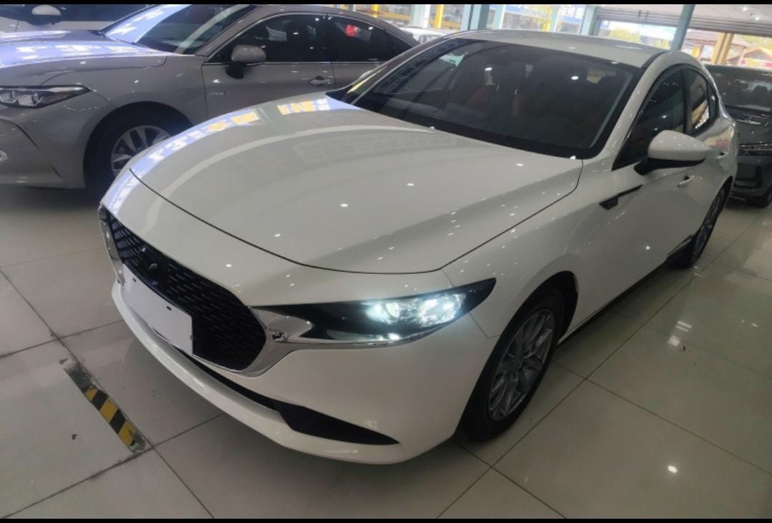 Mazda 3 Axela 2.0L Automatic