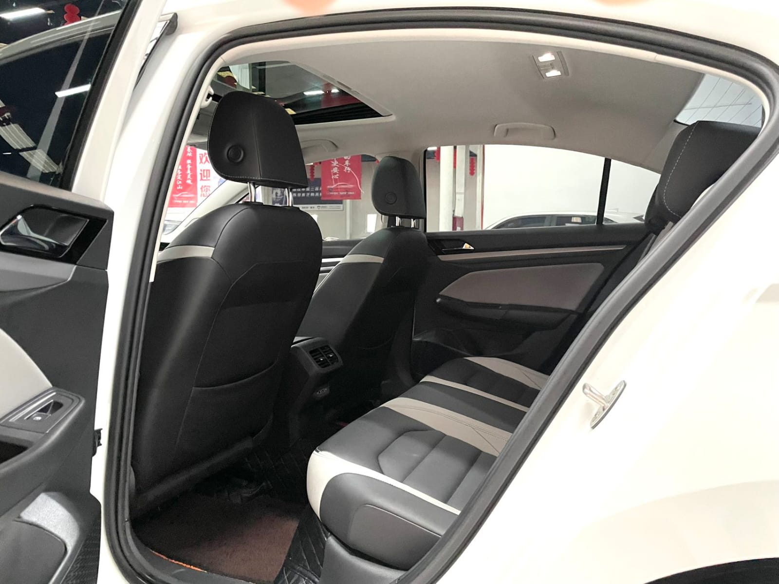 Volkswagen Bora 280TSI DSG Honor Edition