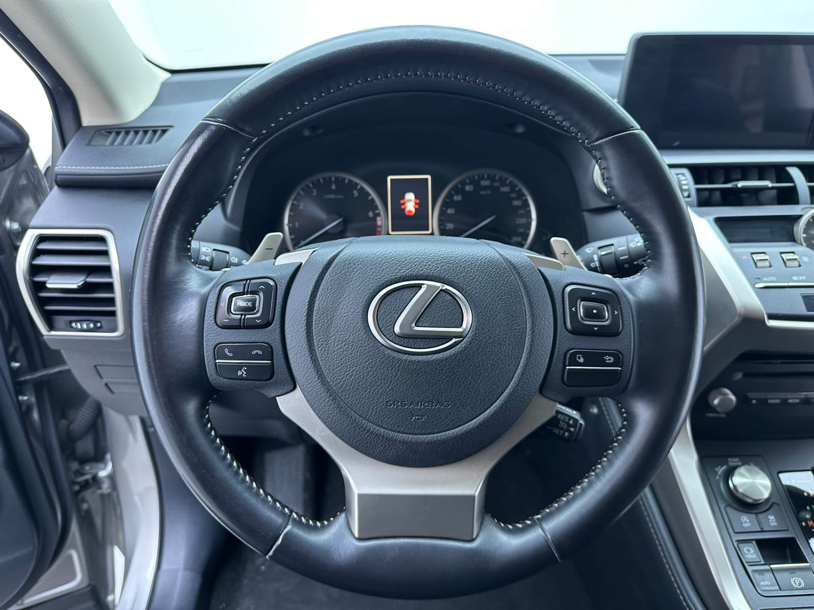 Lexus NX 200