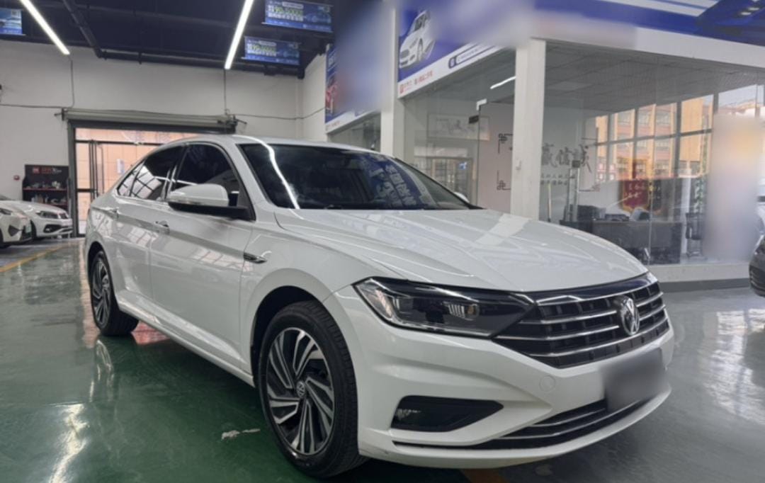 Volkswagen Sagitar 280TSI DSG Flyover Edition