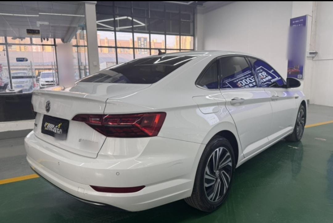 Volkswagen Sagitar 280TSI DSG Flyover Edition