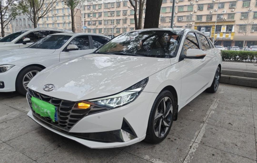 Hyundai Elantra 1.5L CVT GLX Elite Edition