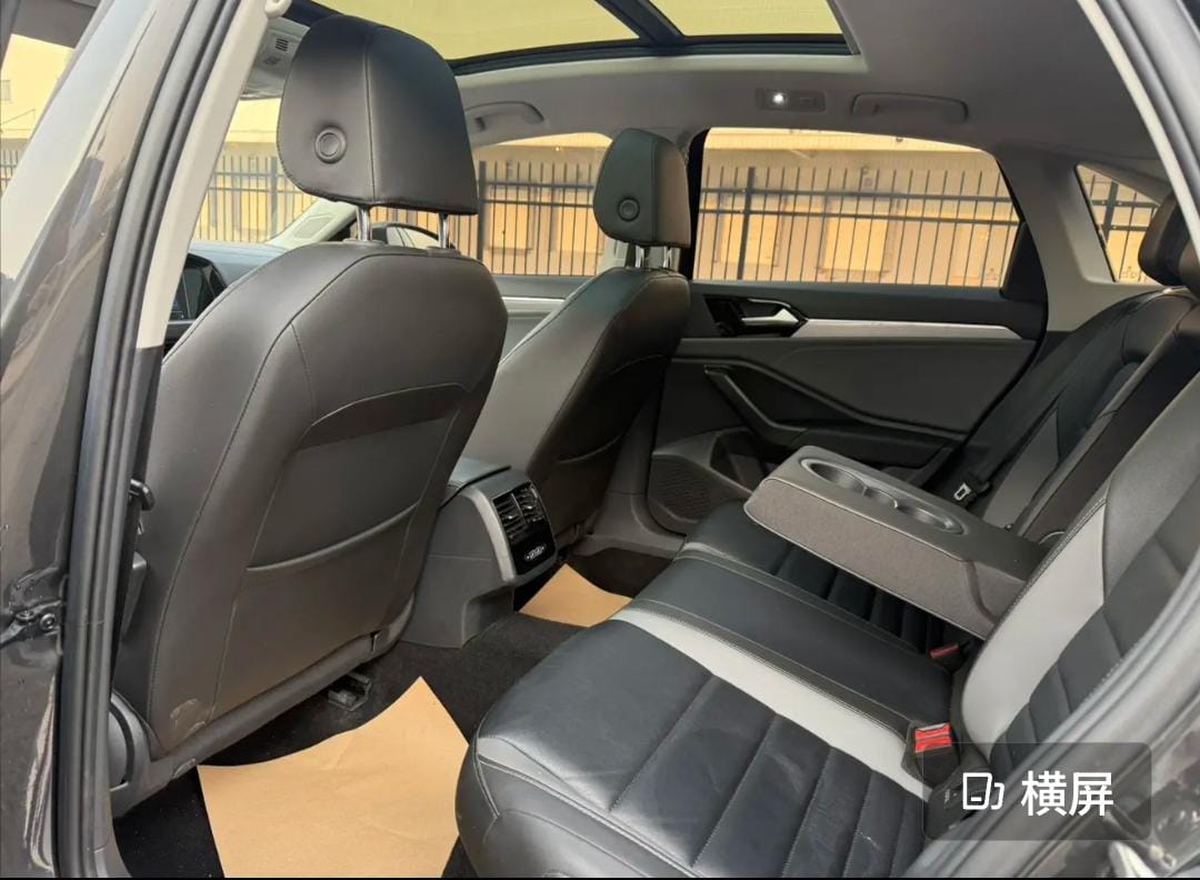 Volkswagen Sagitar 280TSI DSG Overpass Edition