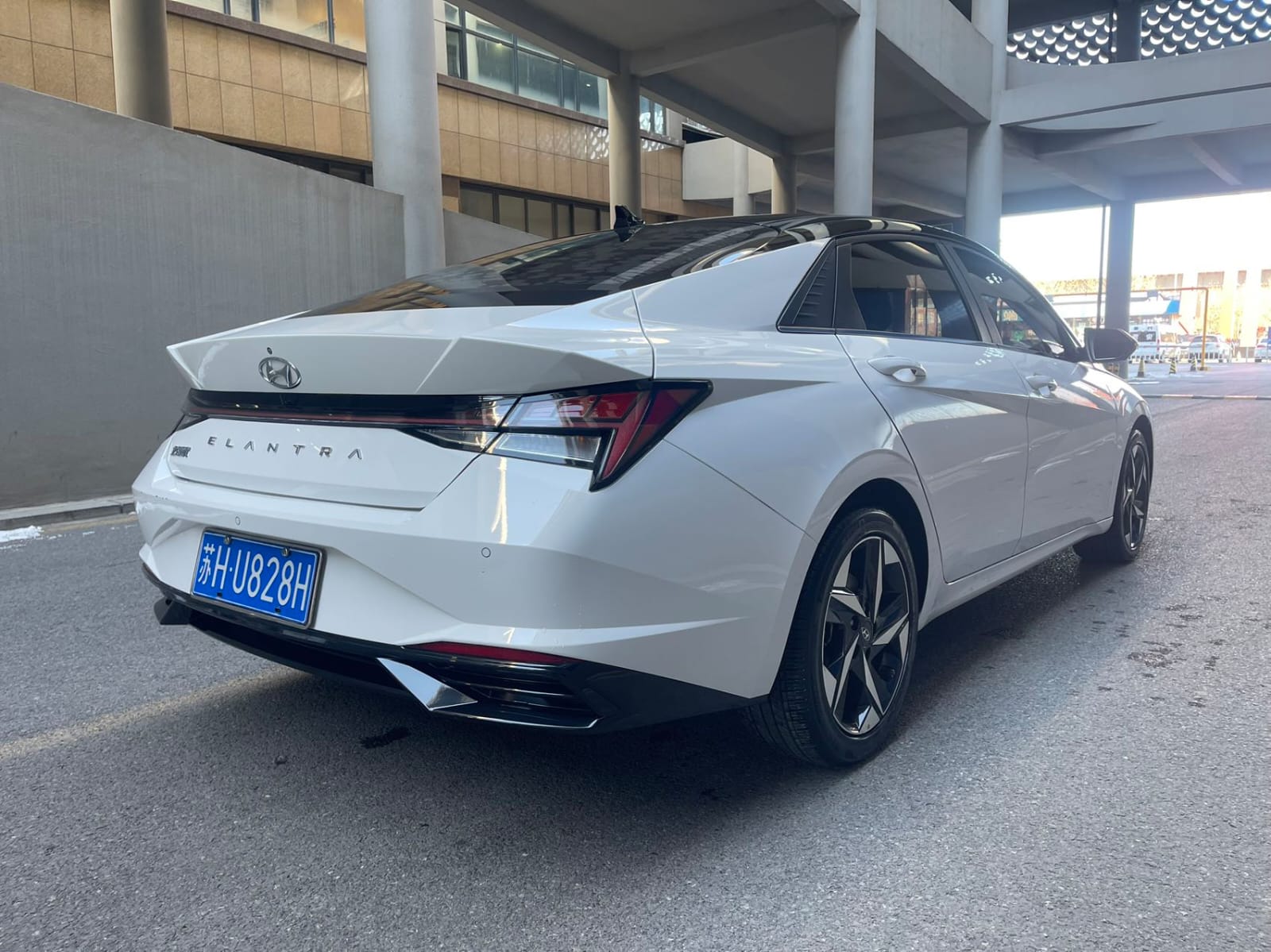 Hyundai Elantra 1.5L Premium Edition