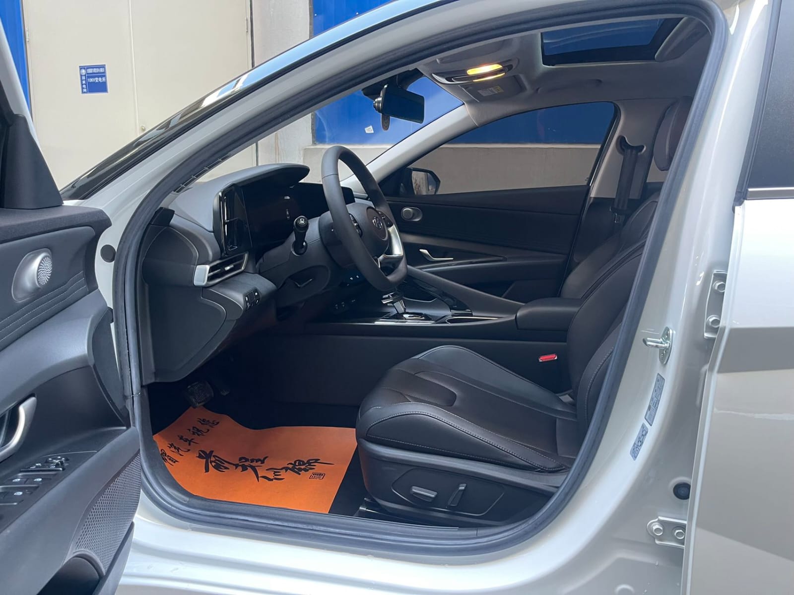 Hyundai Elantra 1.5L Premium Edition