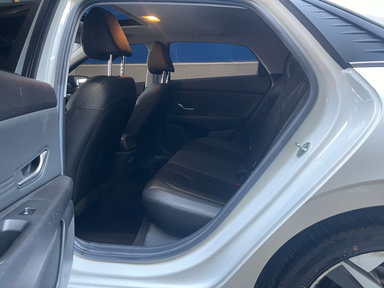 Hyundai Elantra 1.5L Premium Edition