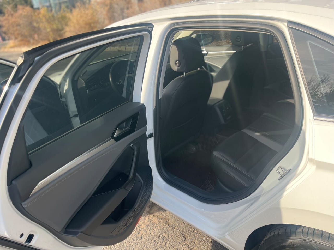 Volkswagen Sagitar 280TSI DSG Oversight Edition