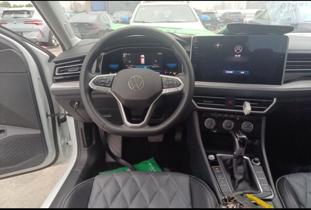 Volkswagen Sagitar 280TSI DSG Oversight Lite Edition