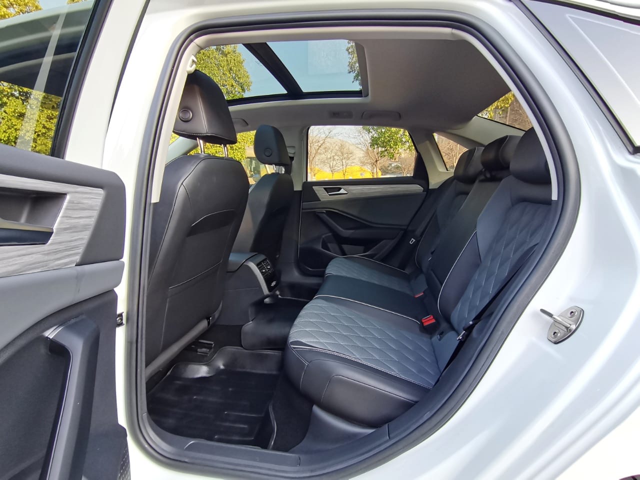 Volkswagen Sagitar 280TSI DSG Oversight Plus Edition