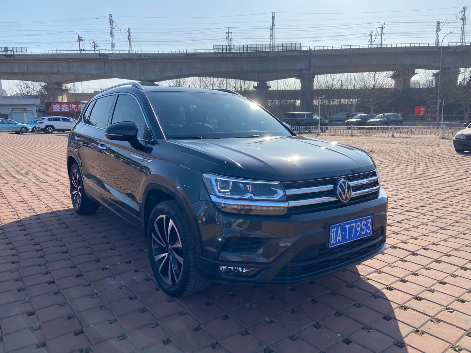 Volkswagen Tharu 1.4T 280TSI Deluxe Edition
