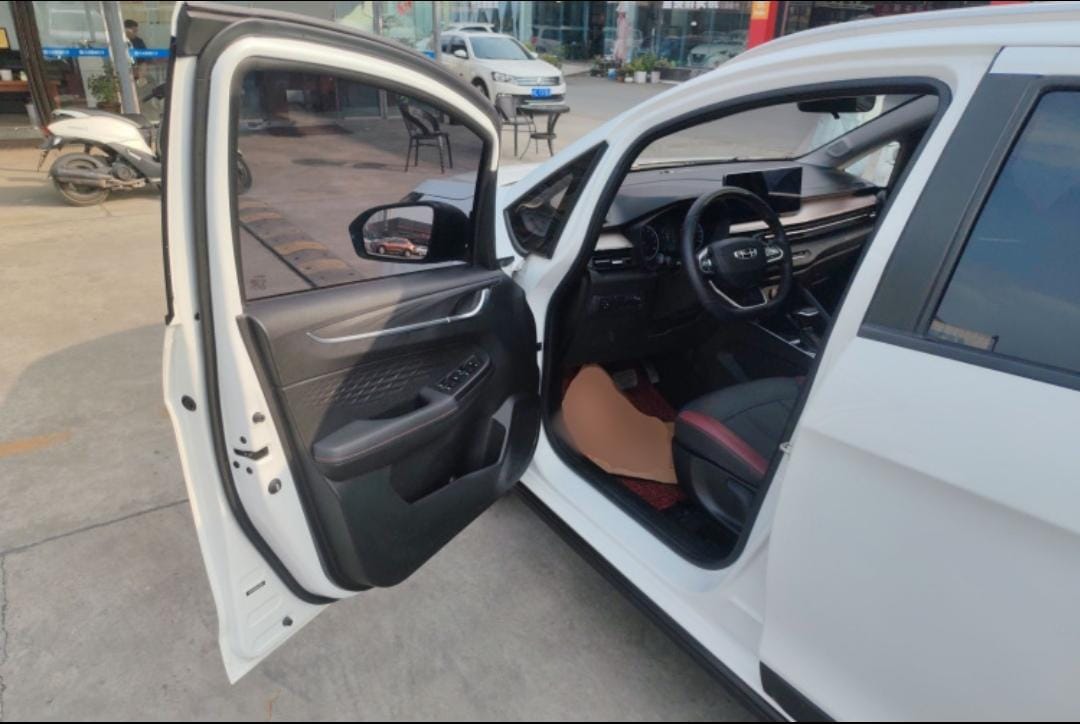 Geely Vision X3 PRO 1.5L CVT Premium Edition