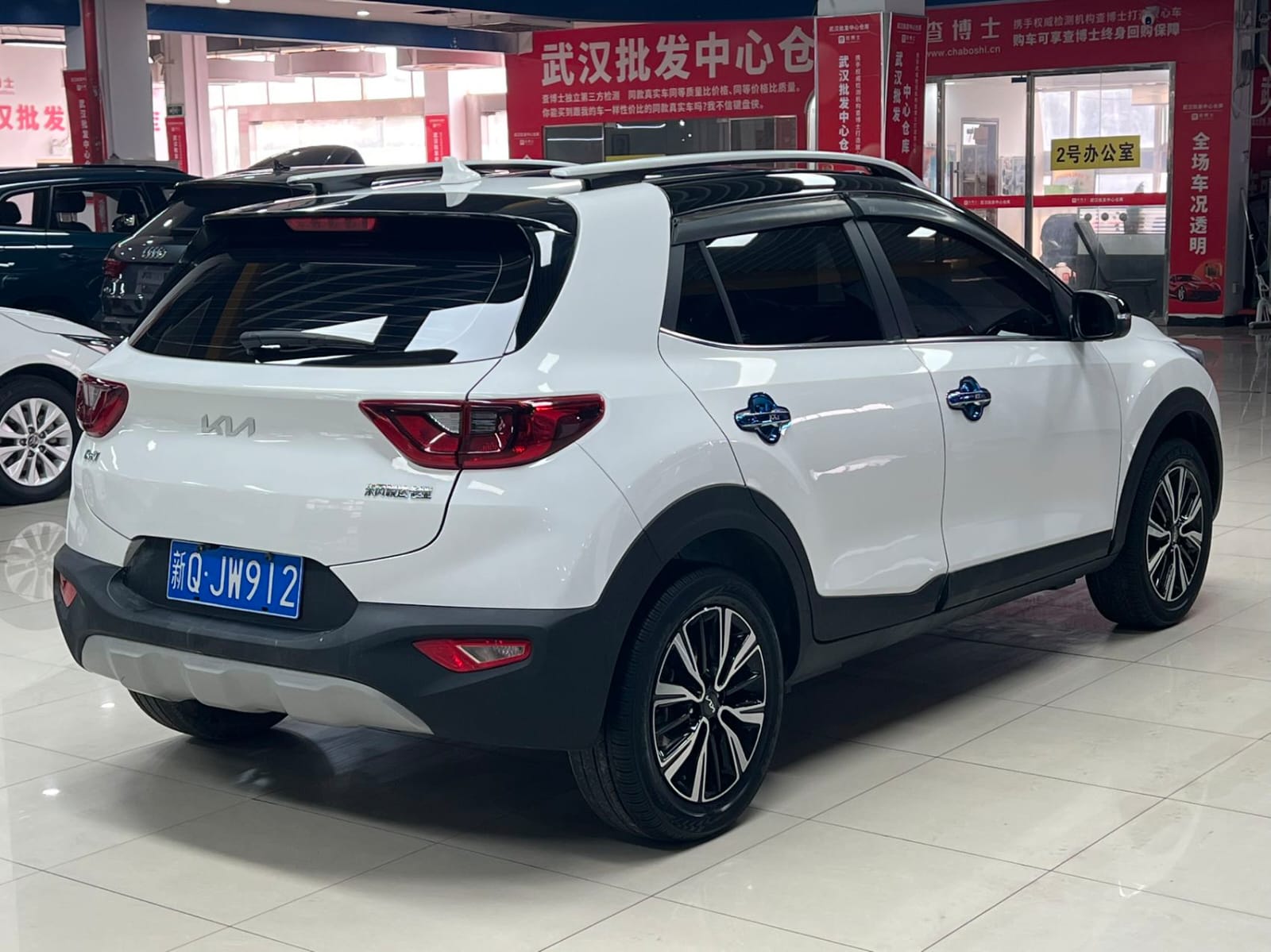 Kia KX1 1.4L CVT Enjoy Skylight Edition