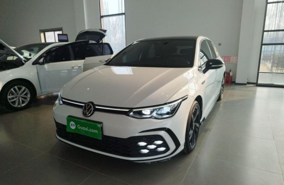 Volkswagen Golf 280TSI DSG R-Line