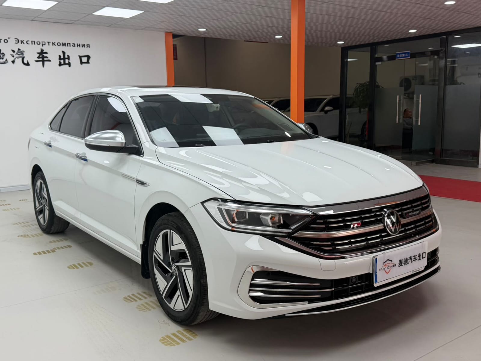 Volkswagen Sagitar 280TSI DSG