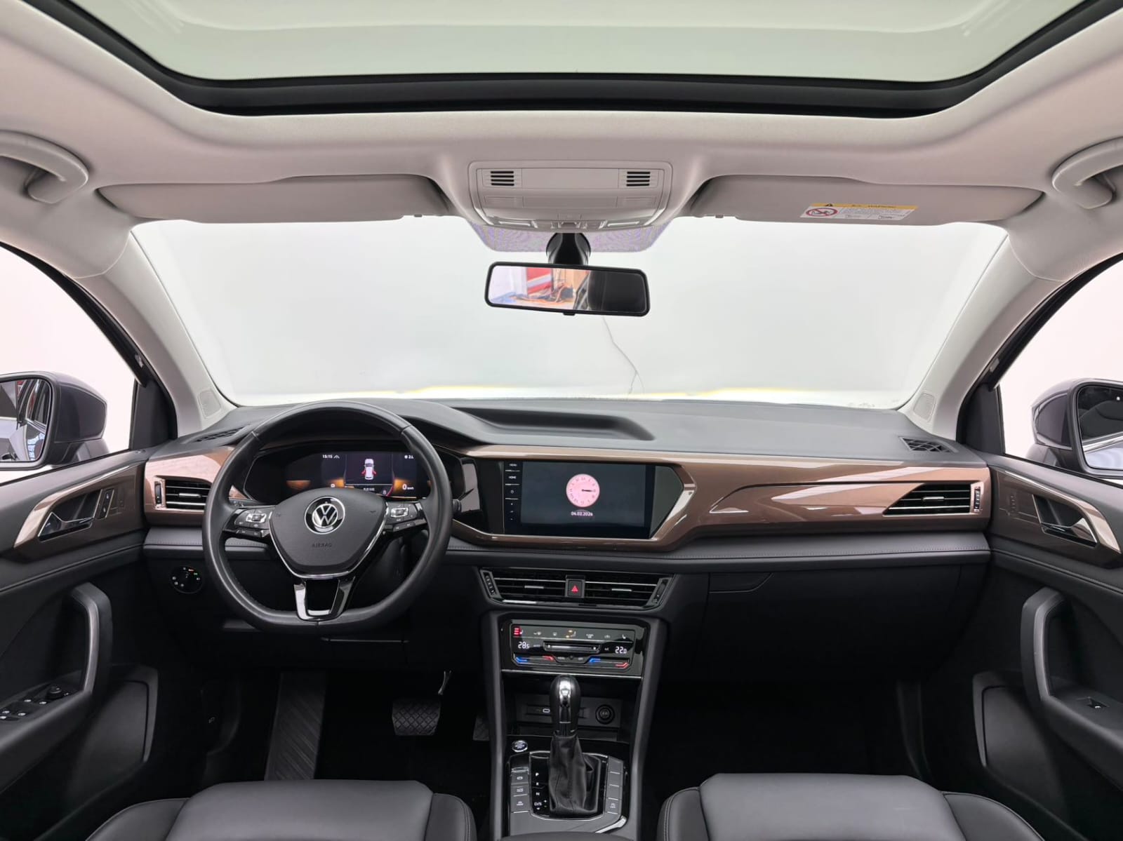 Volkswagen Tharu 280TSI Deluxe Edition