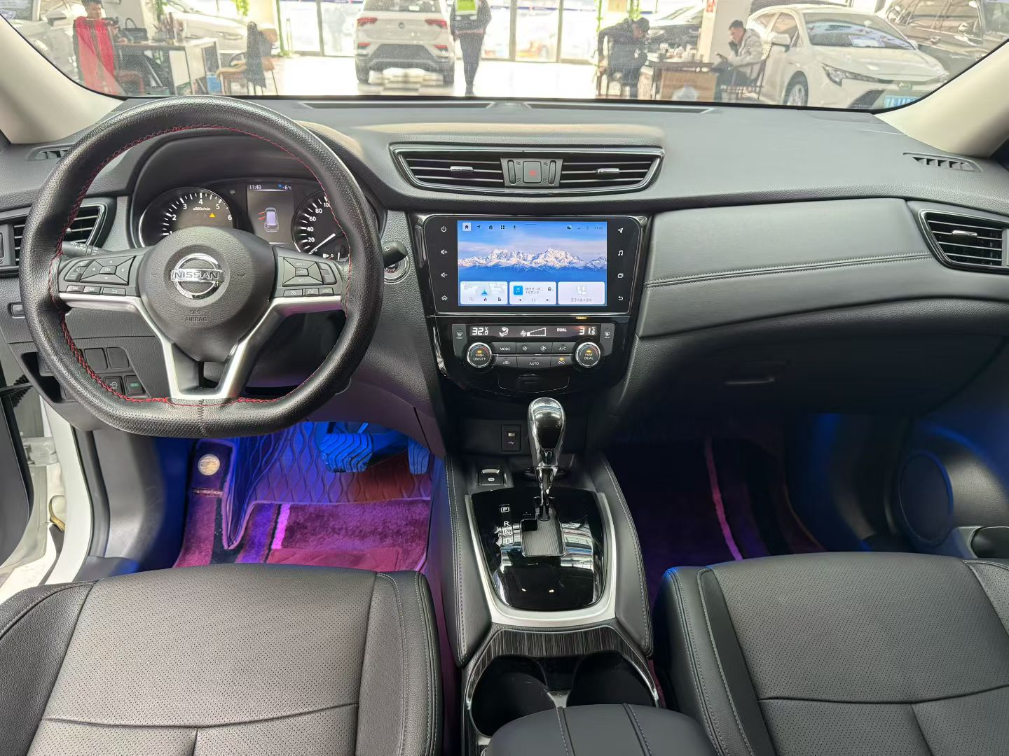 Nissan X-Trail 2.0L CVT