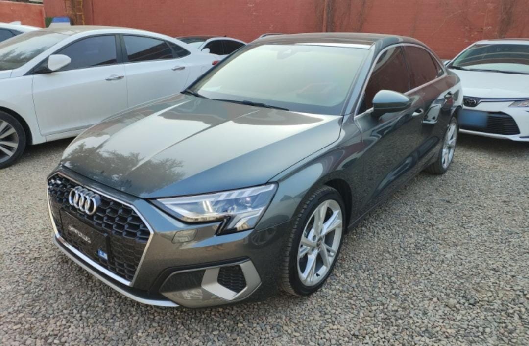 Audi A3L Limousine 35 TFSI Stylish &amp; Elegant Edition