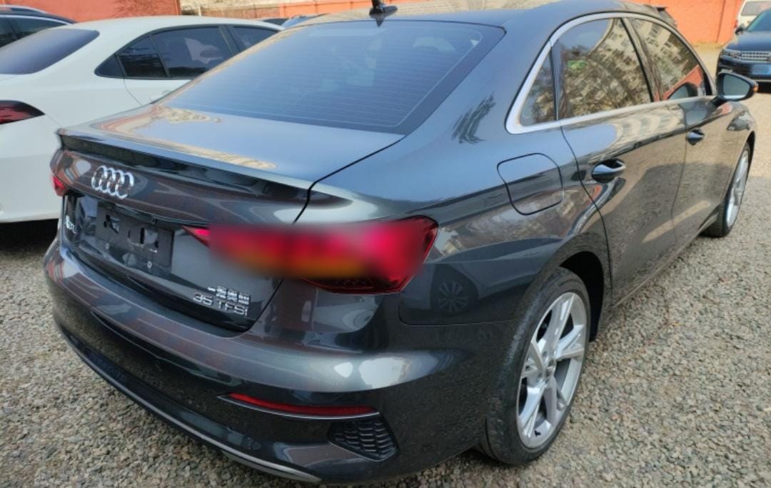 Audi A3L Limousine 35 TFSI Stylish &amp; Elegant Edition