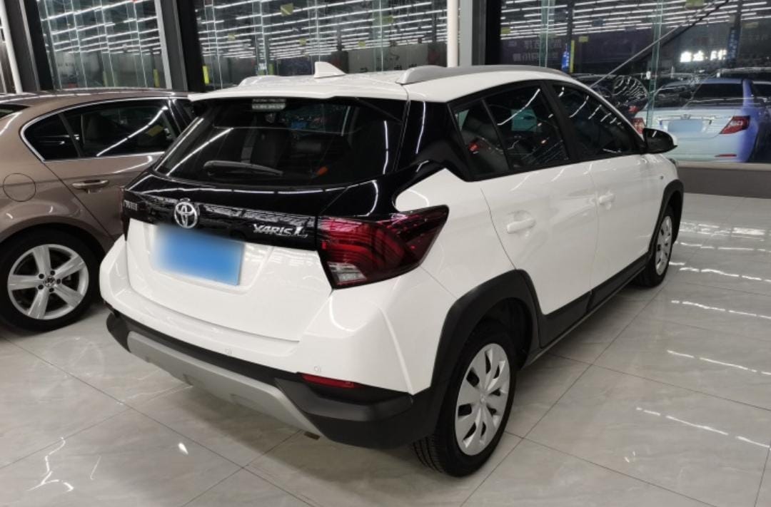 Toyota Yaris L Glamour X 1.5L CVT Leading PLUS Edition