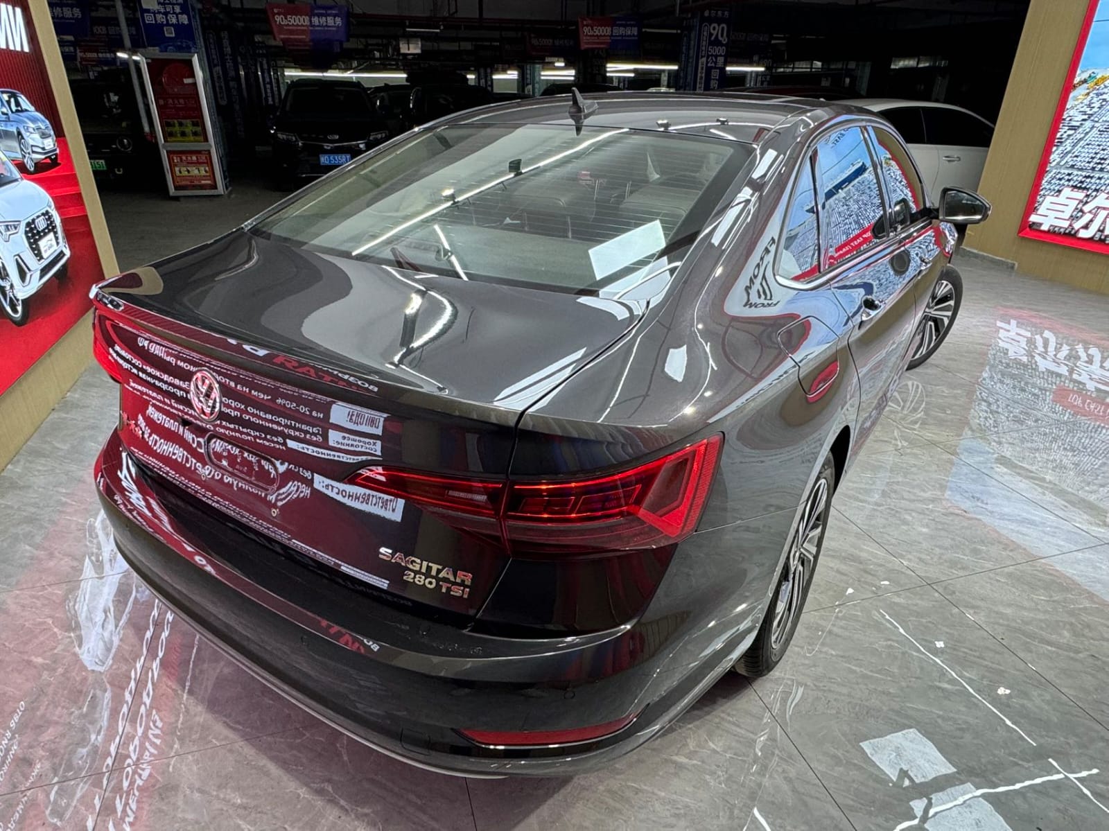 Volkswagen Sagitar 280TSI DSG Deluxe Intelligent Edition