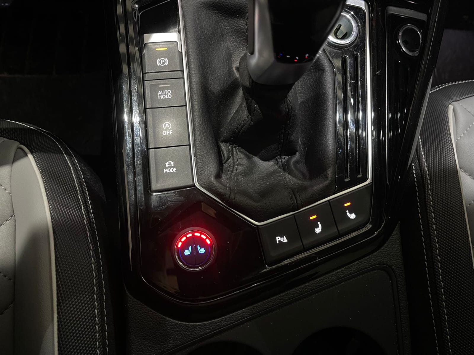 Volkswagen Tayron 280TSI Deluxe PLUS Premium Edition