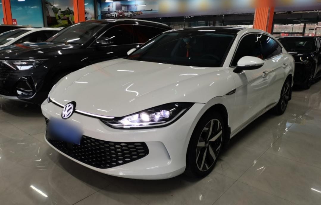 Volkswagen Lamando L 280TSI DSG Cool Hot Version