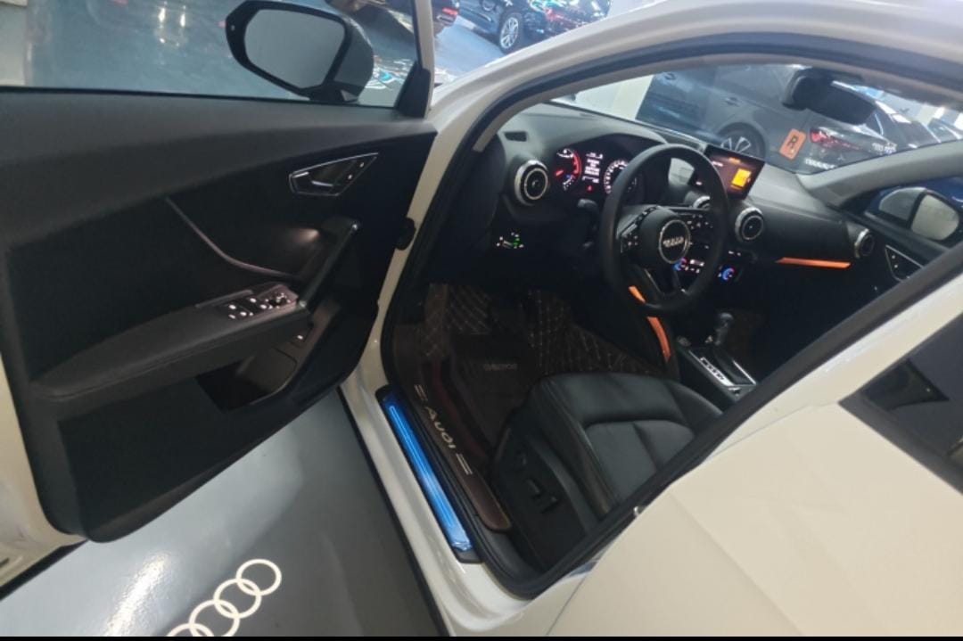 Audi Q2L 35 TFSI Stylish &amp; Elegant Edition