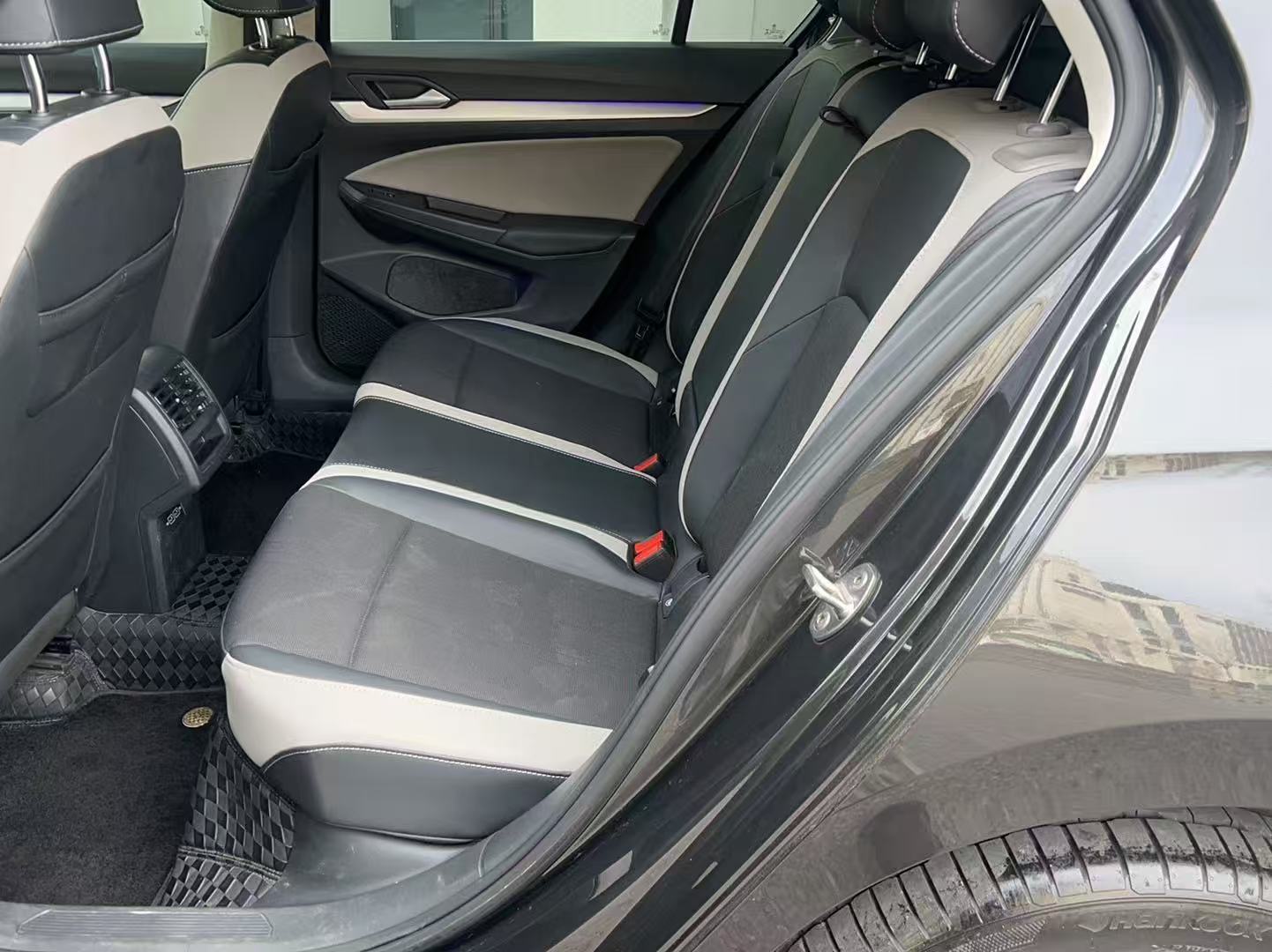 Volkswagen Golf 280TSI DSG Pro