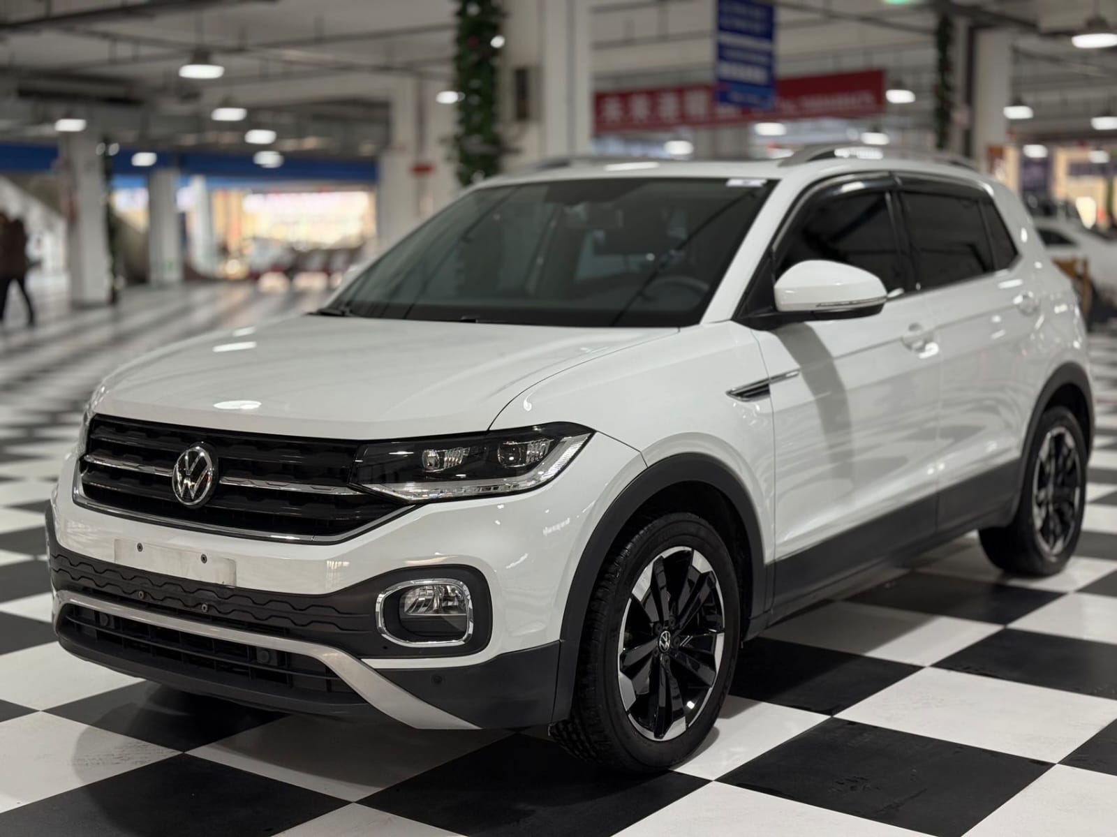 Volkswagen Tacqua 1.5L Automatic