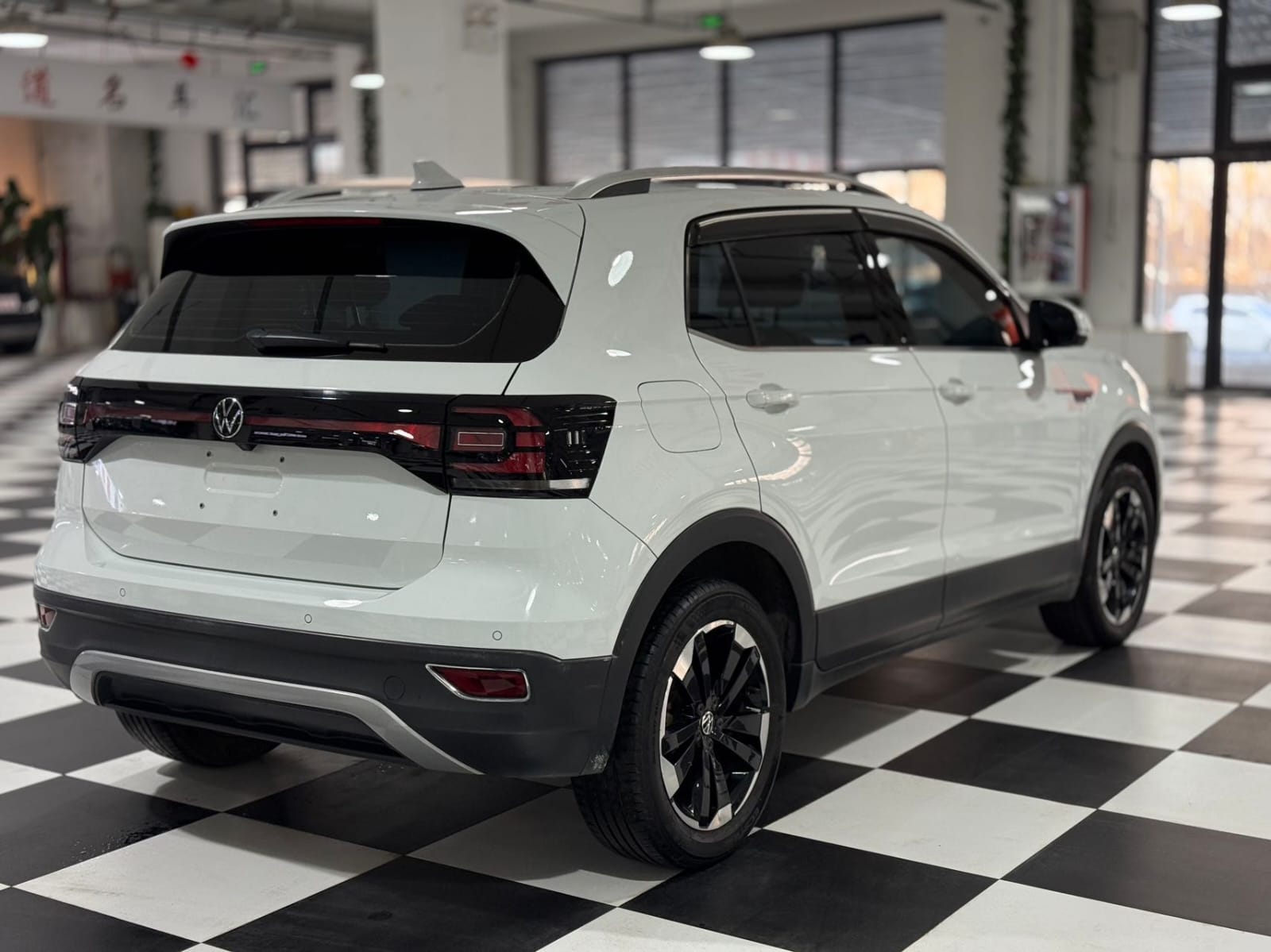 Volkswagen Tacqua 1.5L Automatic