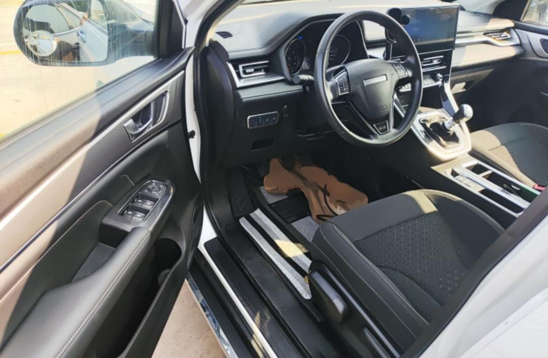 Haval M6 PLUS 1.5T Manual Elite Intelligent Connection