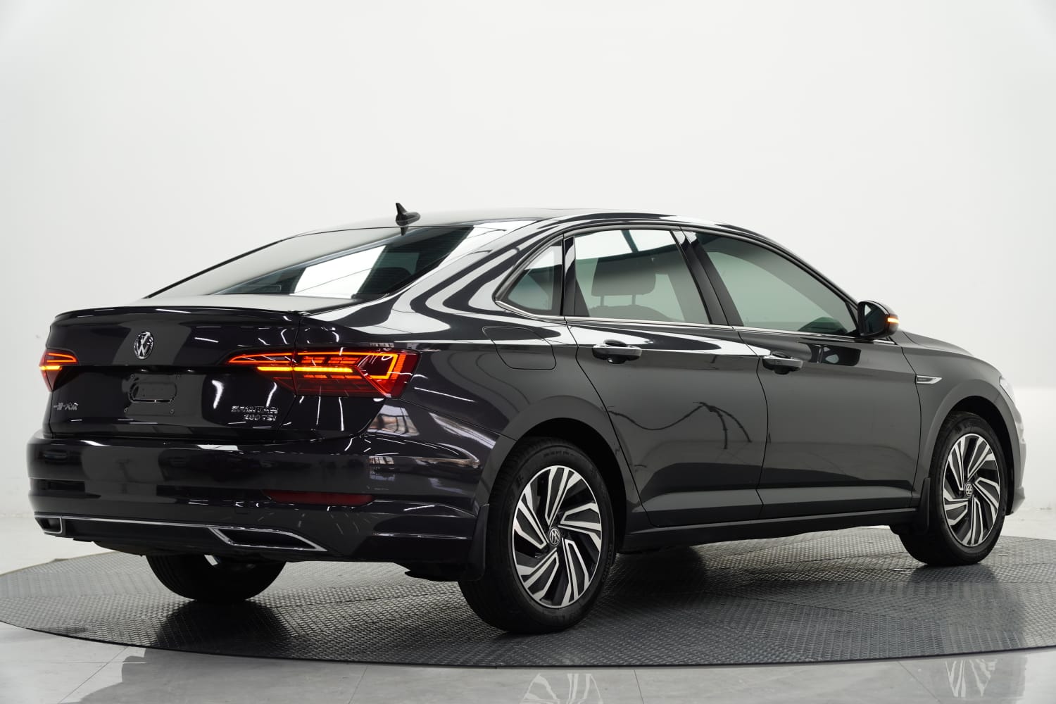 Volkswagen Sagitar 280TSI DSG Premium Edition