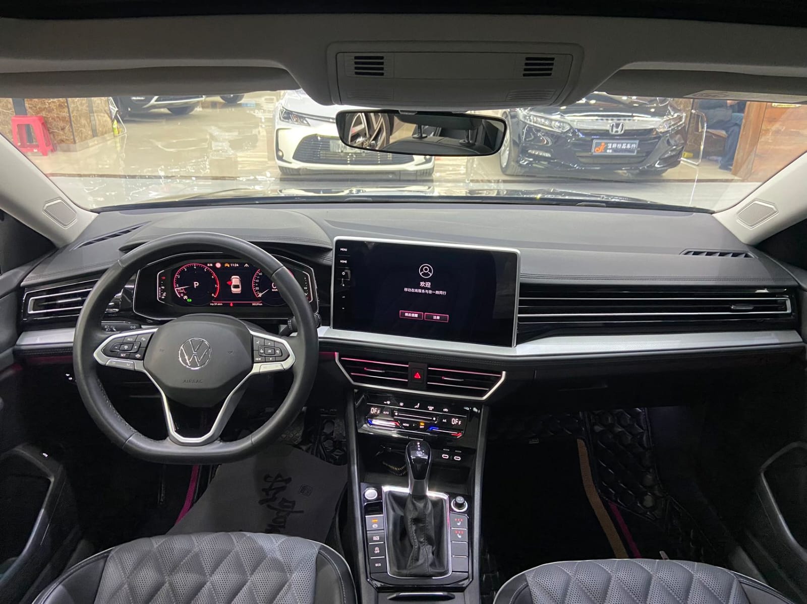 Volkswagen Sagitar 280TSI DSG Oversight PLUS Edition