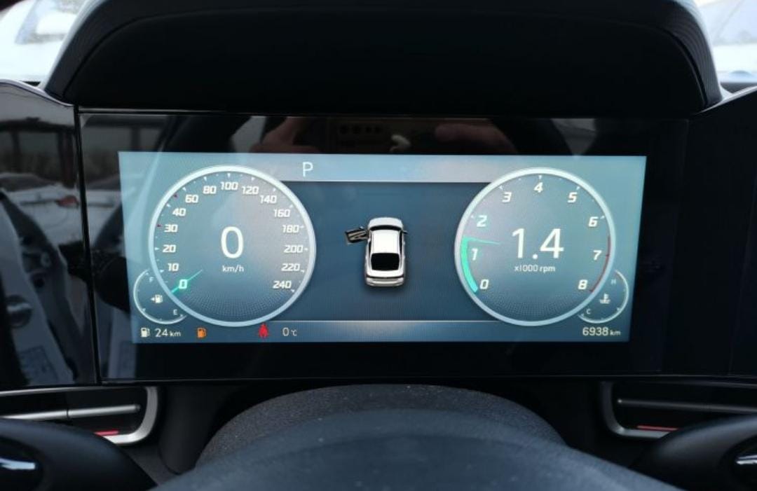 Hyundai Elantra 1.5L CVT LUX Premium Edition