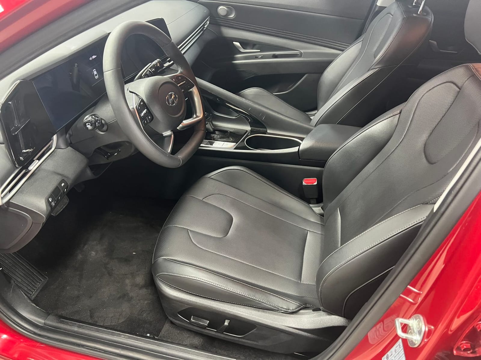 Hyundai Elantra 1.5L CVT Premium Edition