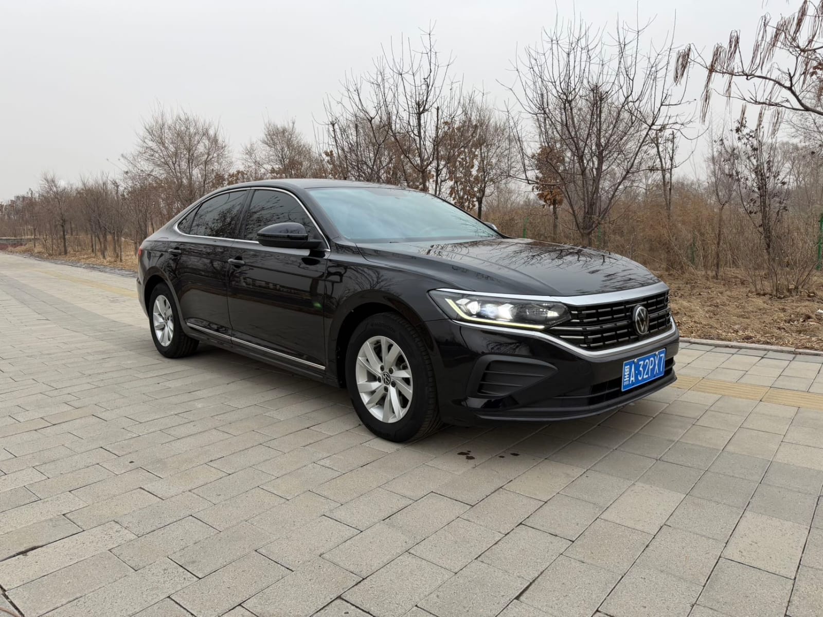 Volkswagen Passat 280TSI (высокая комплектация / Elite или Premium)