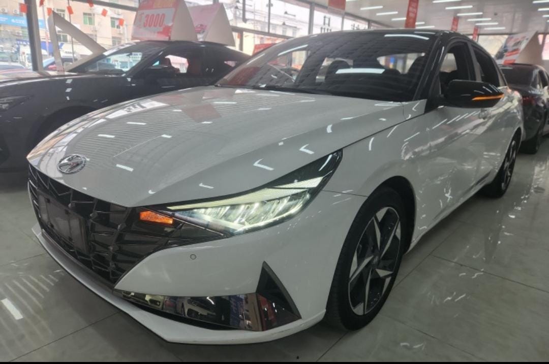 Hyundai Elantra 240TGDi DCT LUX Premium Edition