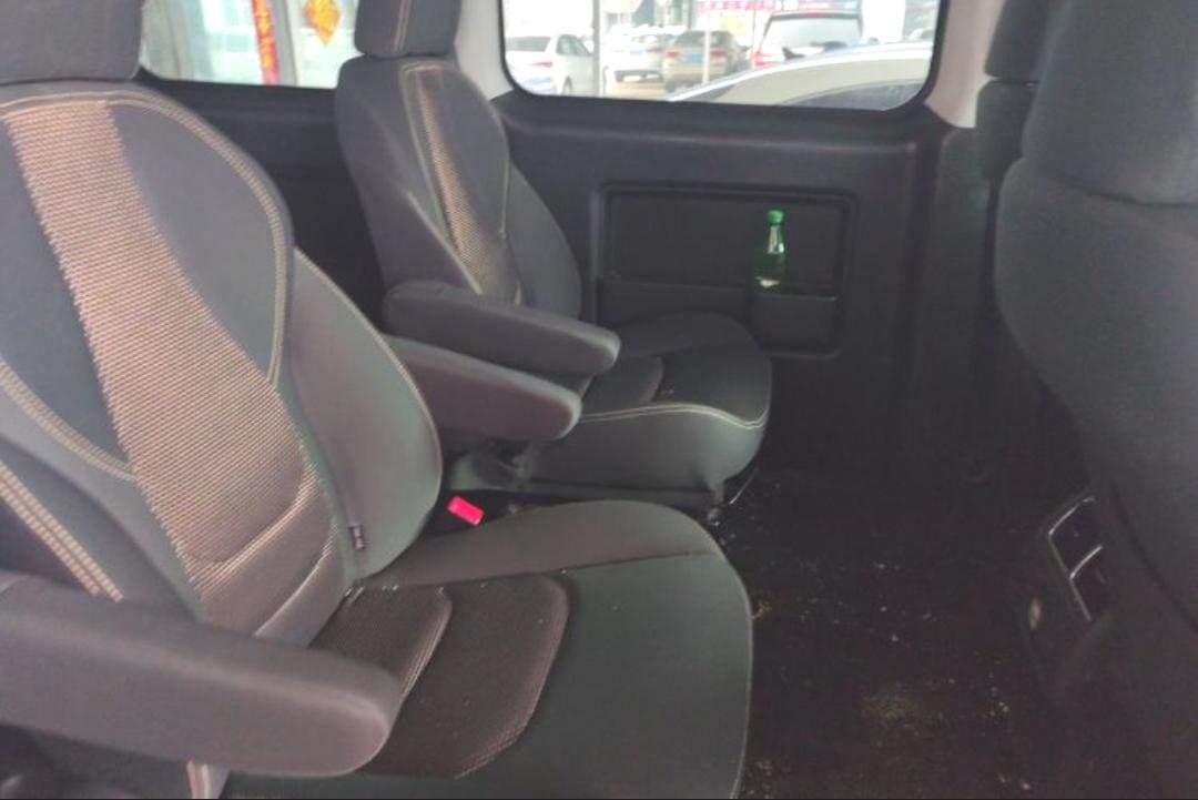 JAC Refine M3 1.5T 7-местная стандартная версия