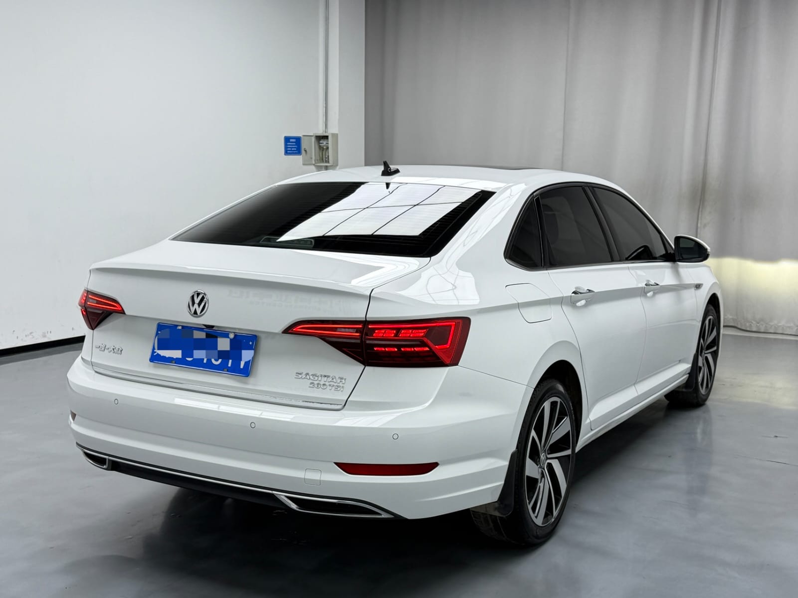 Volkswagen Sagitar 280TSI DSG Premium Edition