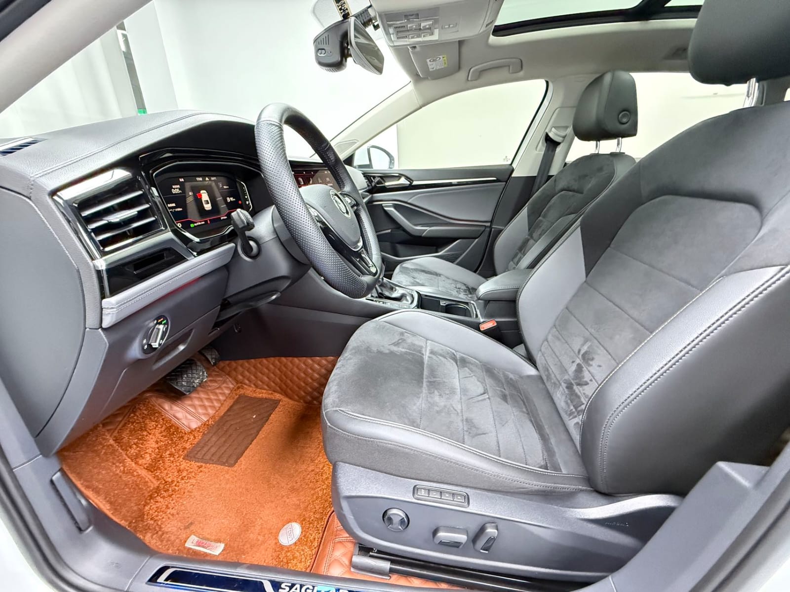 Volkswagen Sagitar 280TSI DSG Premium Edition