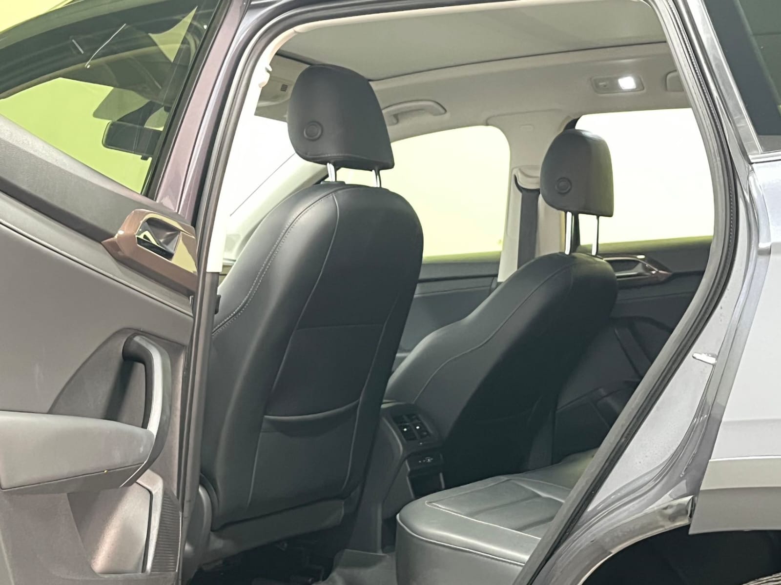 Volkswagen Tharu 280TSI Deluxe Edition PLUS