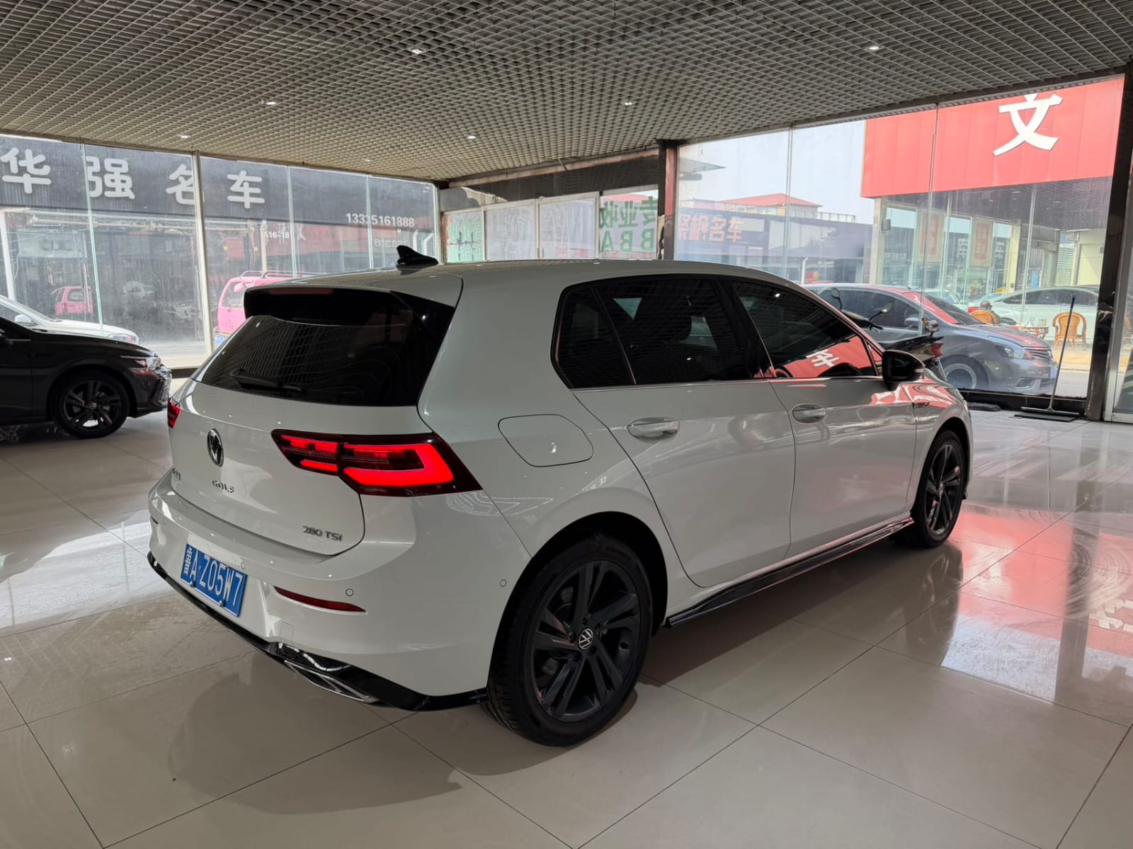 Volkswagen Golf 280TSI DSG R-Line