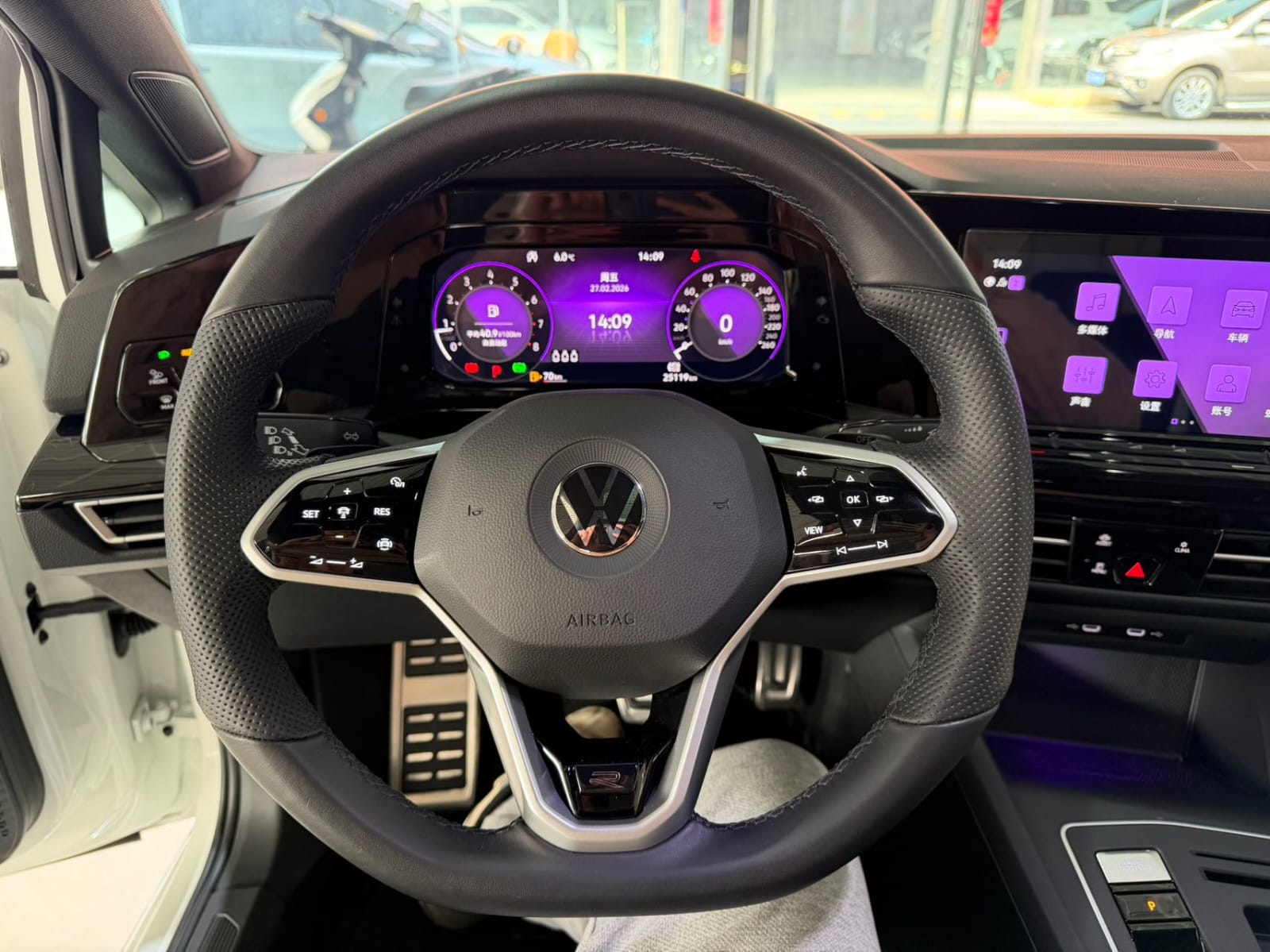 Volkswagen Golf 280TSI DSG R-Line