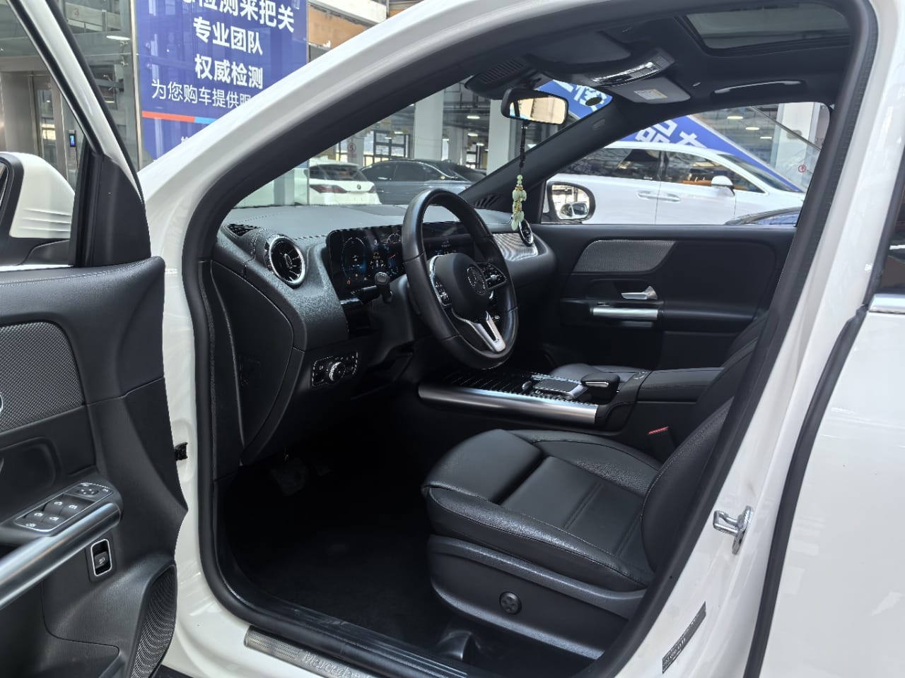 Mercedes-Benz GLA 180