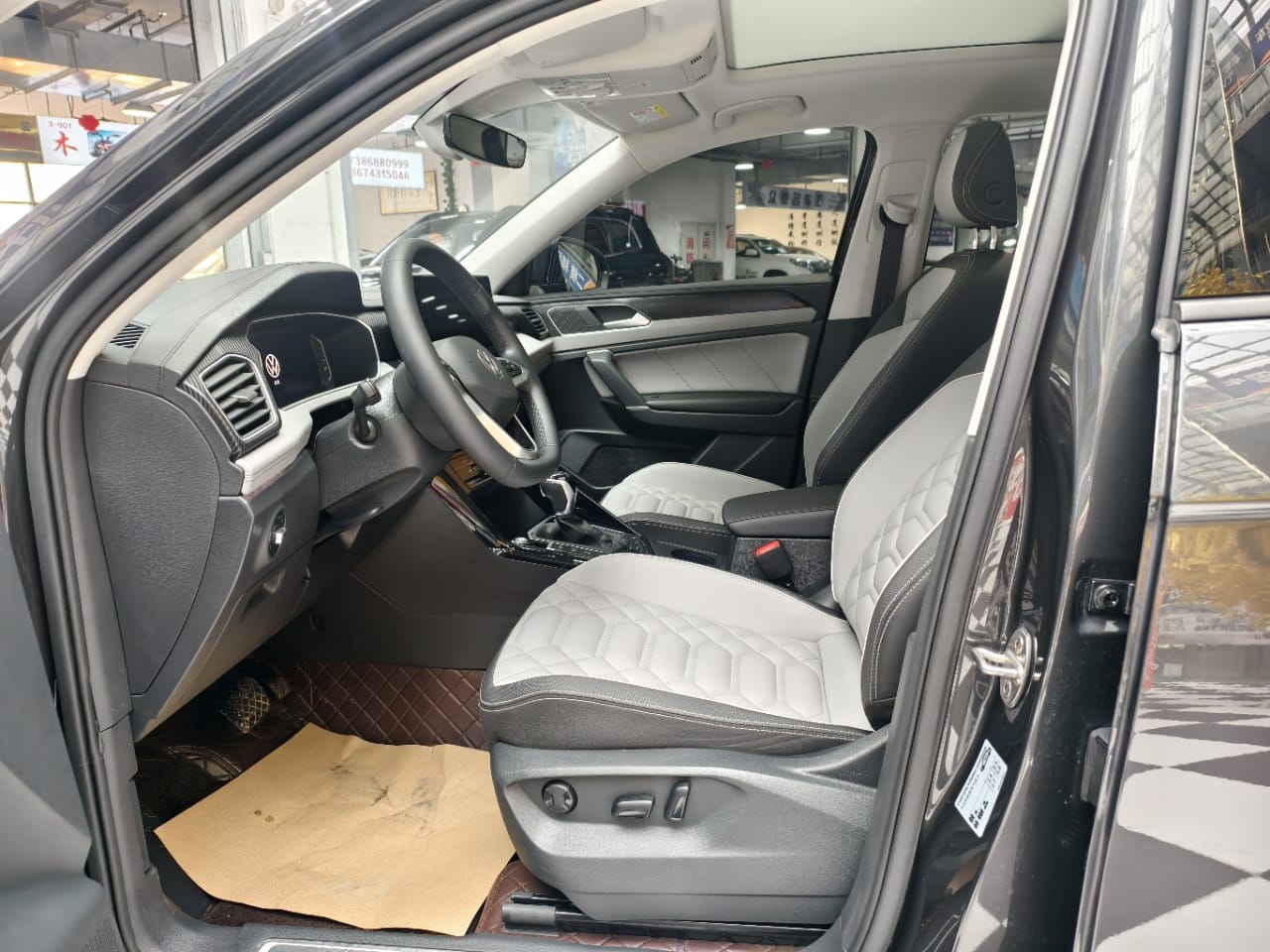 Volkswagen Tayron 280TSI Deluxe Edition