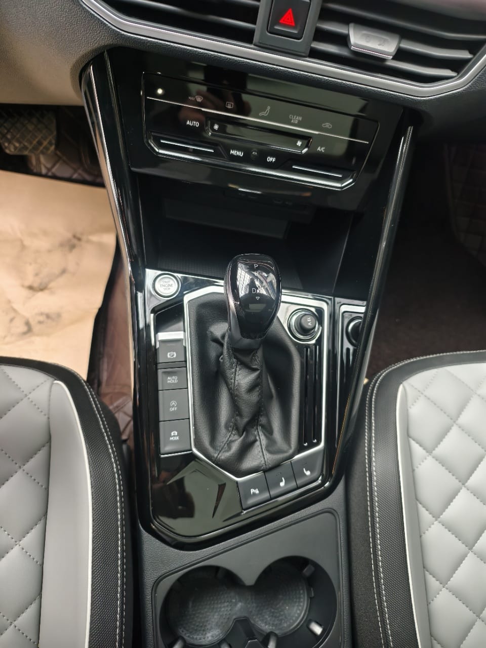 Volkswagen Tayron 280TSI Deluxe Edition