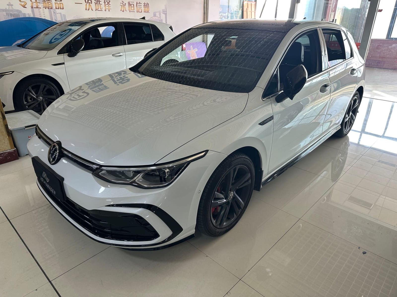 Volkswagen Golf 280TSI DSG R-Line